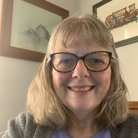 Meet your Posher, Deborah - Picture 1 of 1